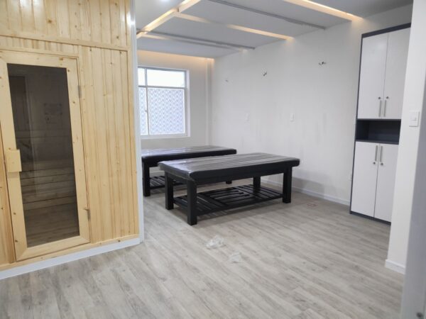 Giường spa massage cao cấp chân gỗ giá rẻ