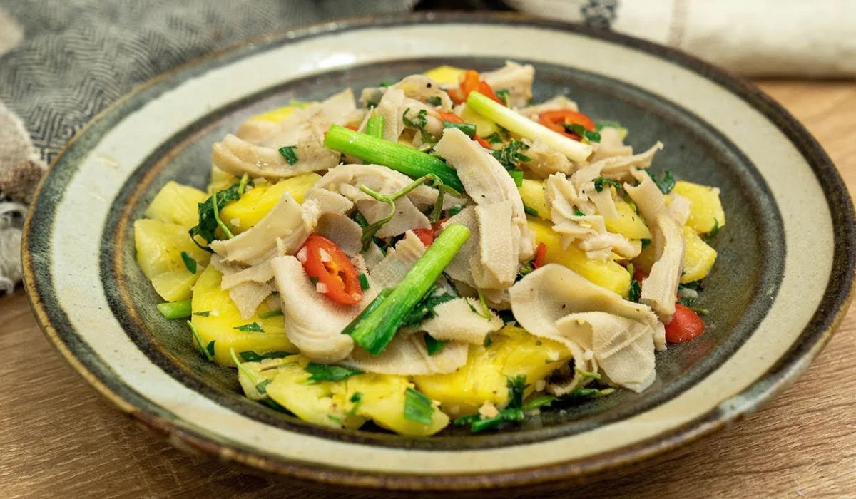 sach-bo-xao-dua-dac-sac-am-thuc-duong-pho-viet-nam-png sach-bo-xao-dua