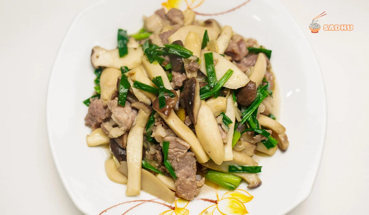 thanh-pham-mon-bo-xao-nam-png thành phẩm món bò xào nấm