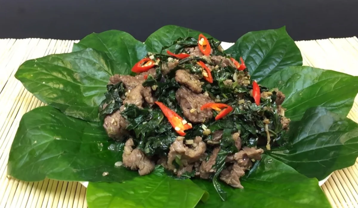 thit-bo-xao-la-lot-cho-bua-nhau-png thit-bo-xao-la-lot